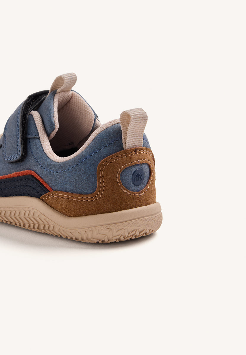 BOY BAREFOOT SNEAKERS