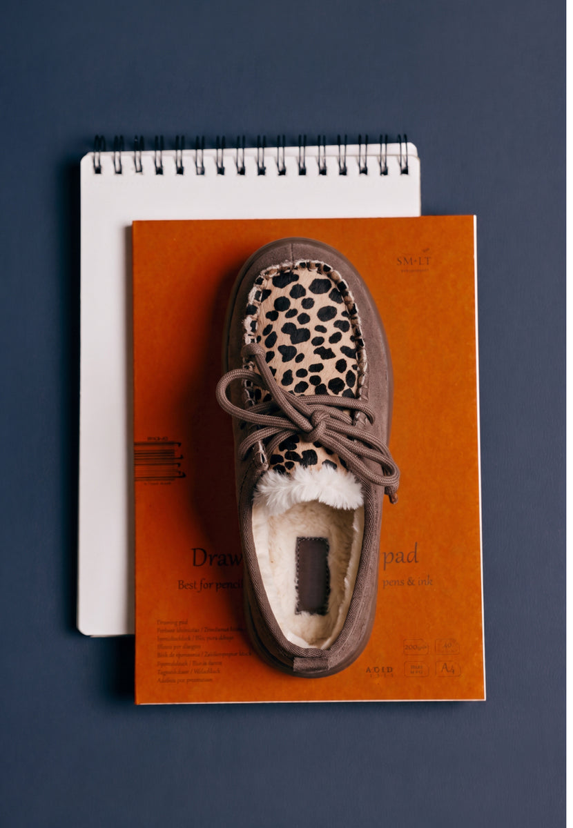 ANIMAL PRINT LEATHER CLOGS