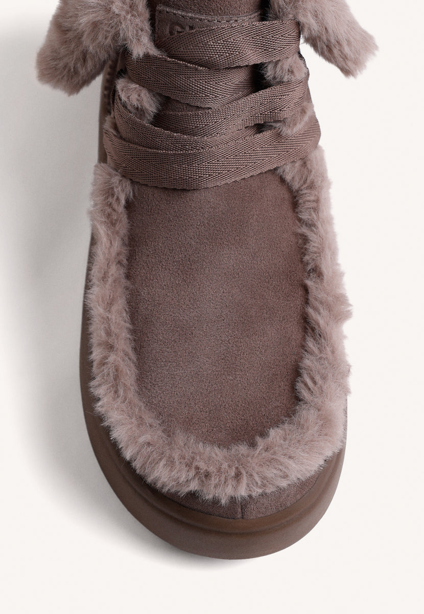 STIVALI AUSTRALIANI TAUPE IN PELLE