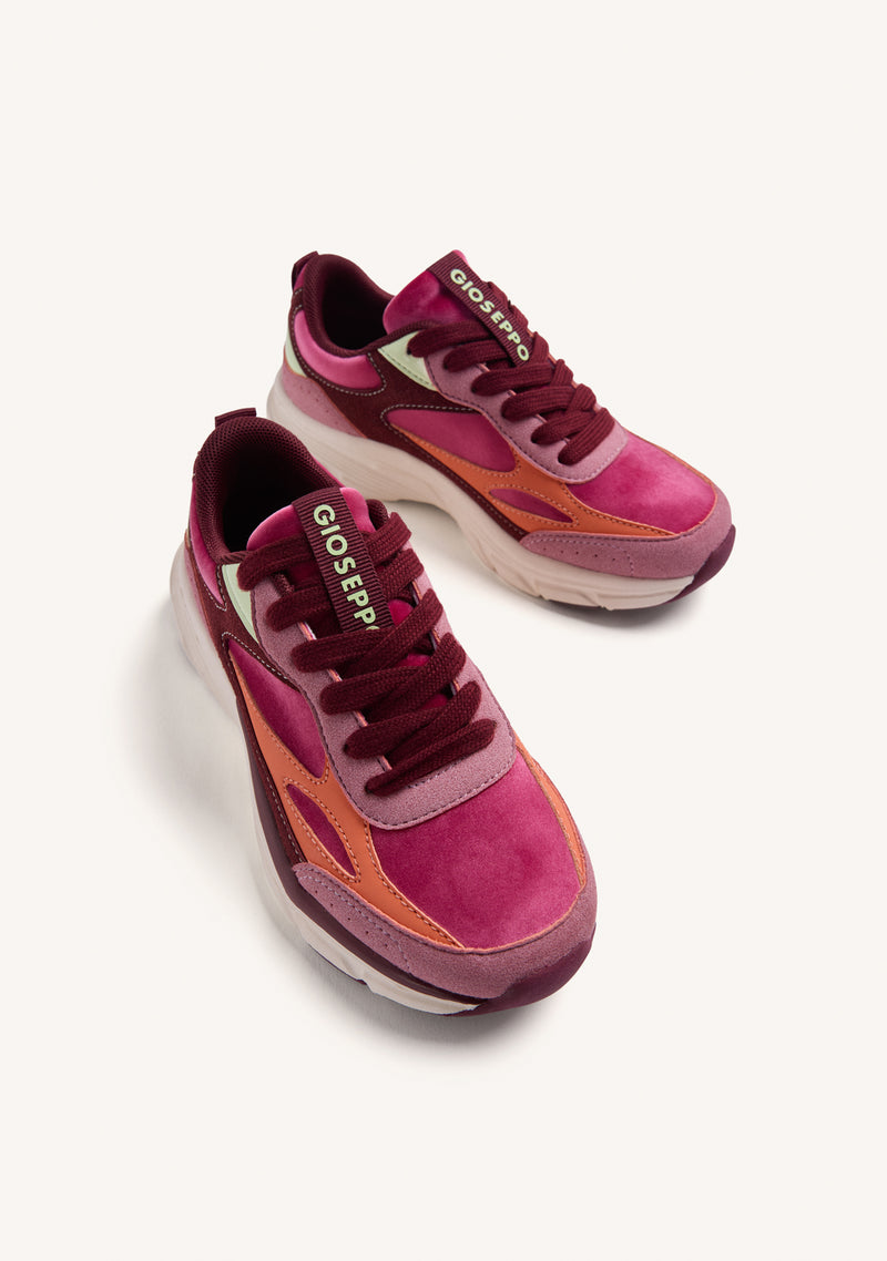 SPORTS SNEAKERS