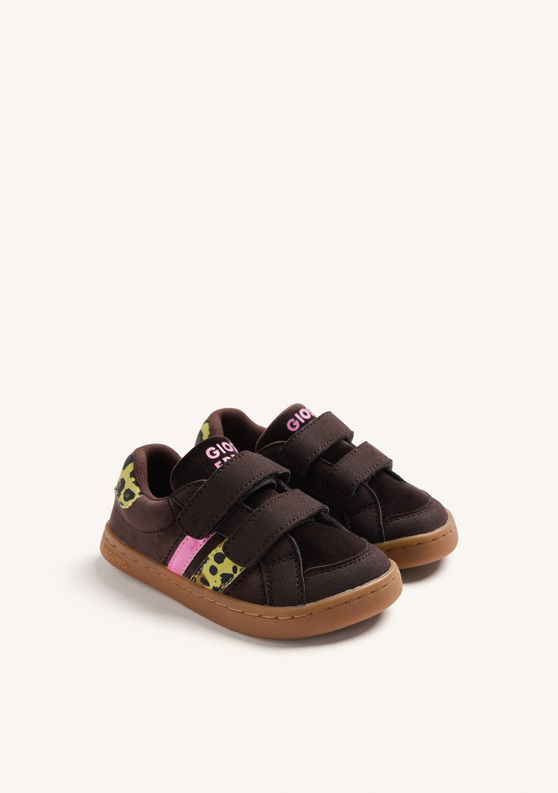 BROWN BAREFOOT SNEAKERS