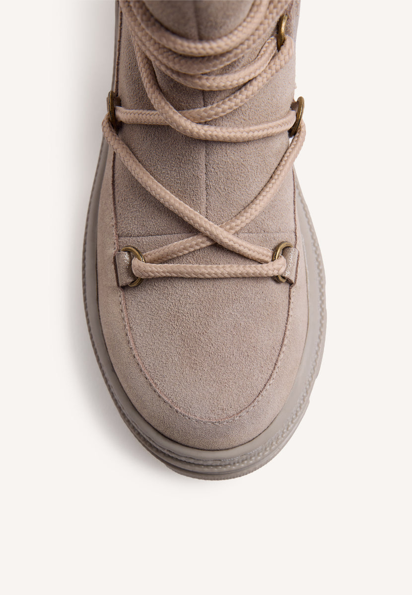 OFF-WHITE LEATHER BOOTS
