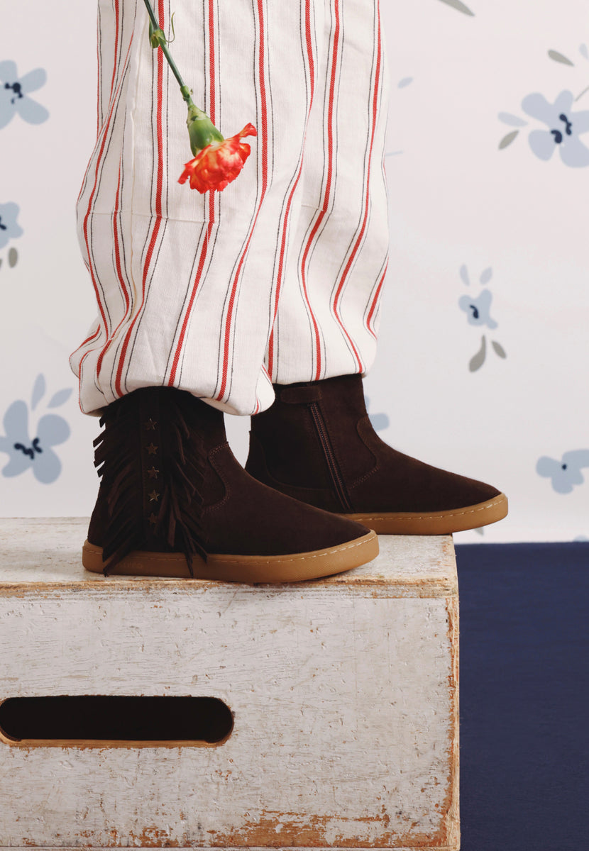 BAREFOOT LEATHER ANKLE BOOTS WITH FRINGES