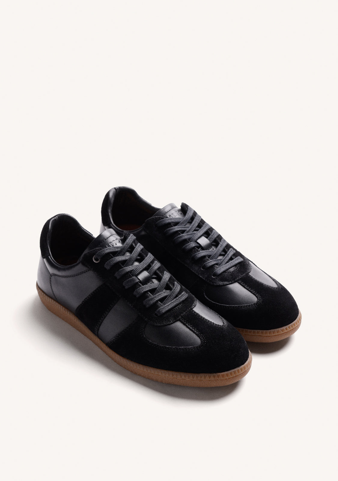 BLACK LEATHER SNEAKERS