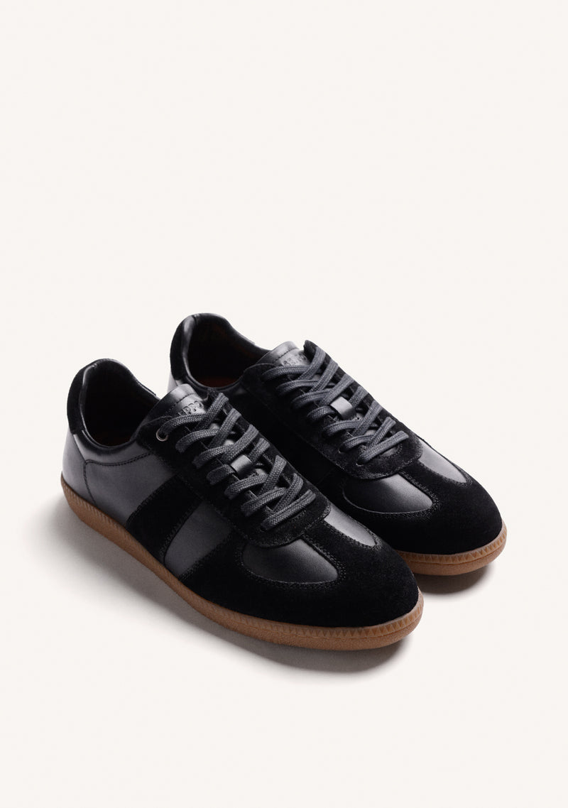 BLACK LEATHER SNEAKERS