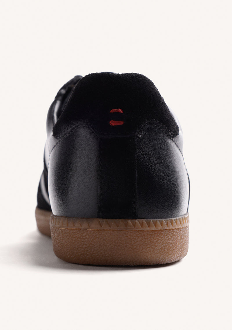 BLACK LEATHER SNEAKERS