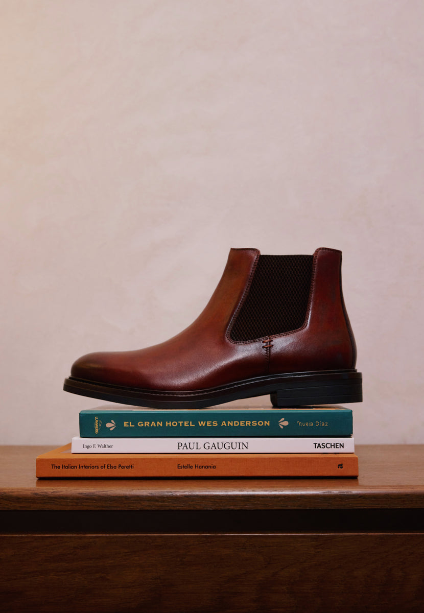 BOTAS CHELSEA MARRONS EM COURO
