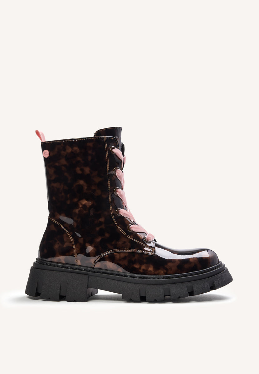 BOTAS MARRONS VERNIZADAS