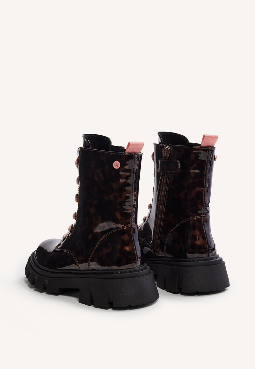 BOTAS MARRONS VERNIZADAS