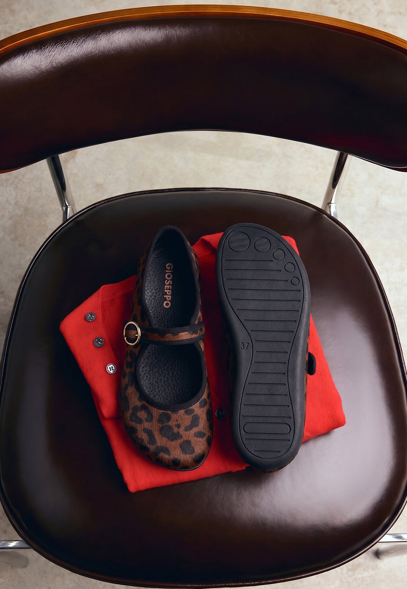 BAREFOOT LEATHER ANIMAL PRINT BALLET FLATS