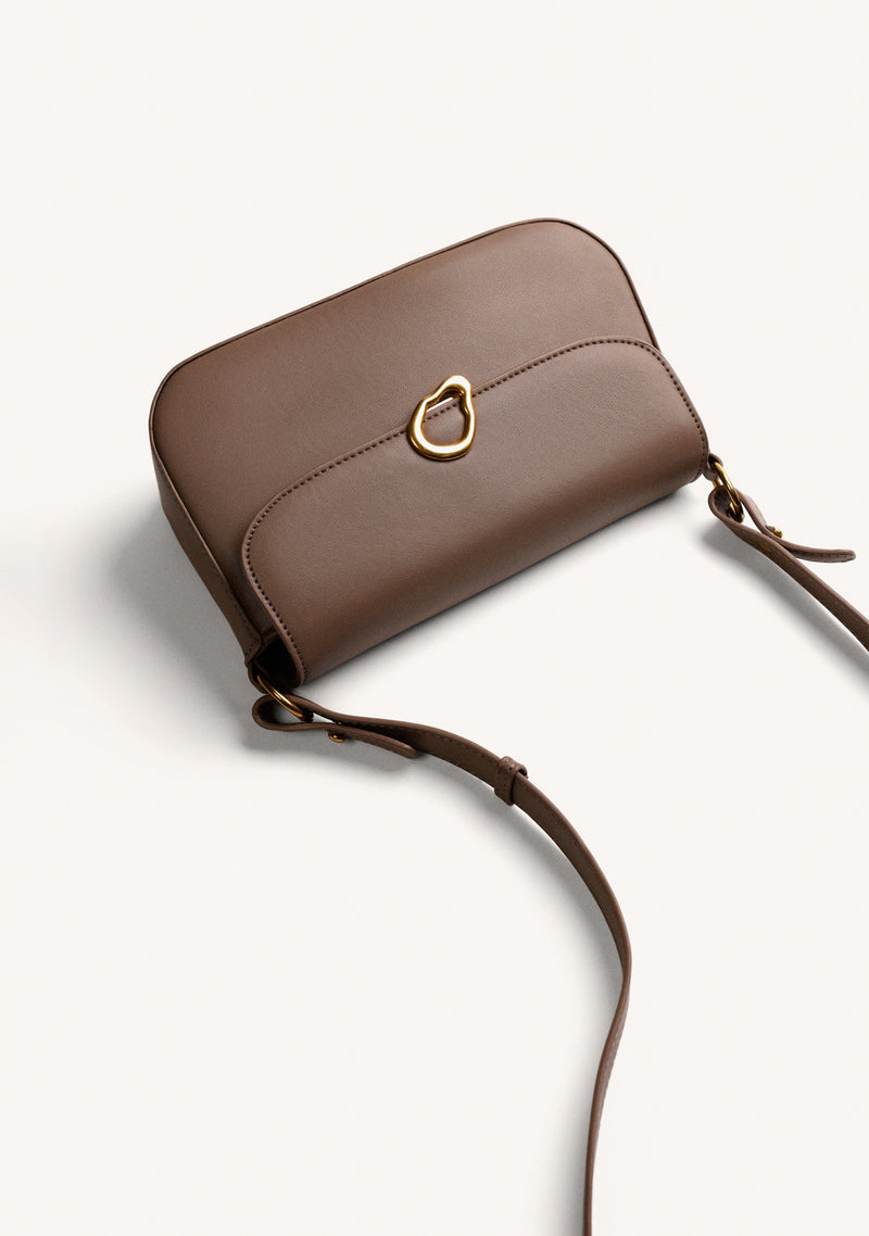 BOLSO BANDOLERA TAUPE HEBILLA