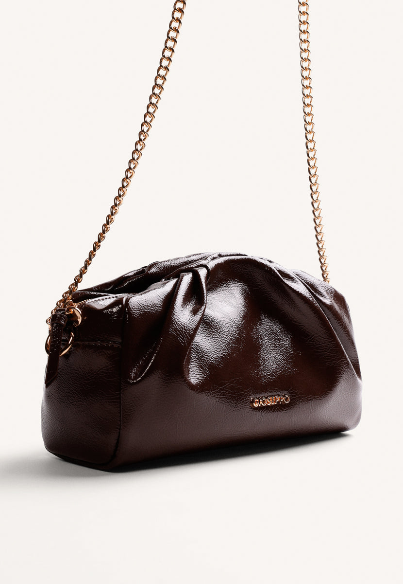 BOLSO BANDOLERA MARRÓN EFECTO ARRUGADO