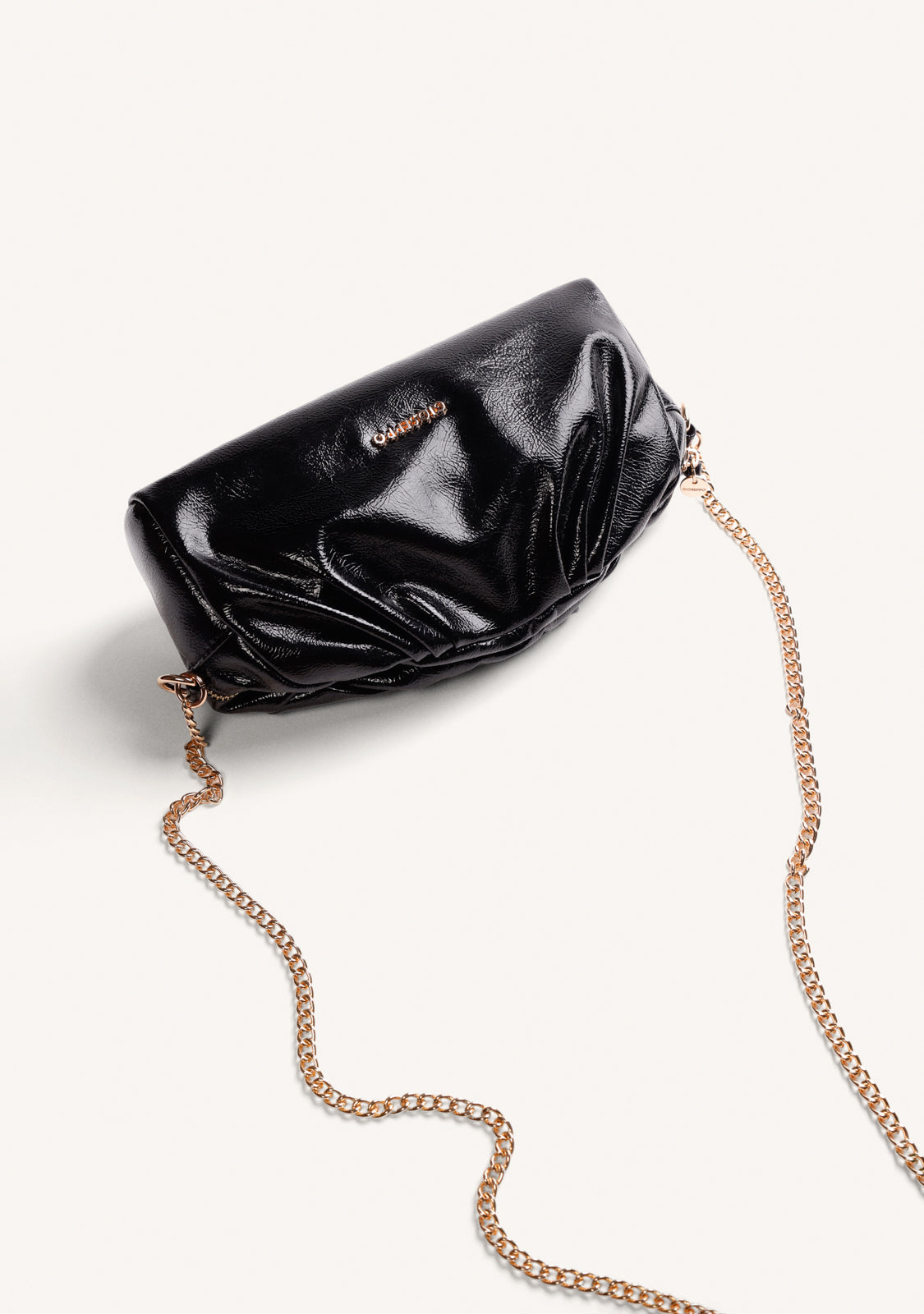 BOLSO BANDOLERA NEGRO EFECTO ARRUGADO