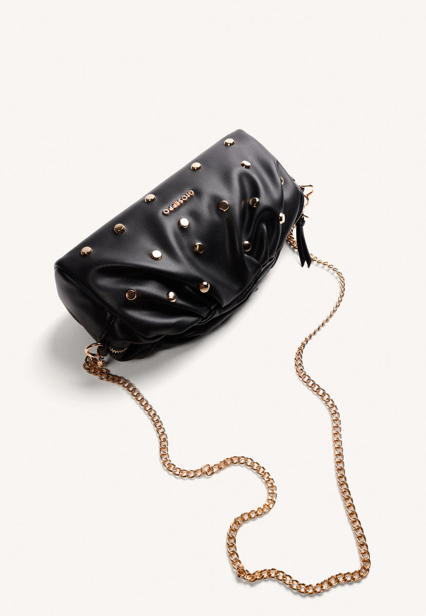 BOLSO BANDOLERA NEGRO EFECTO ARRUGADO TACHAS