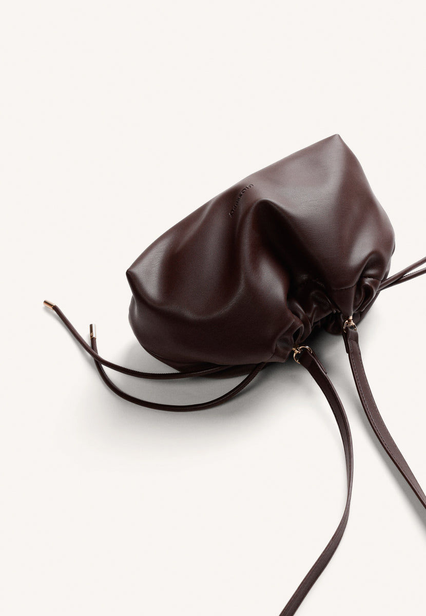 BOLSO BUCKET MARRÓN