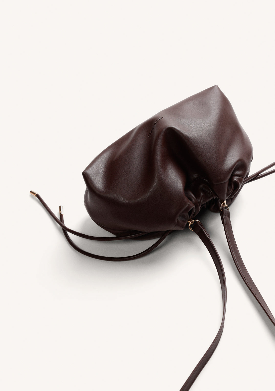 BOLSO BUCKET MARRÓN