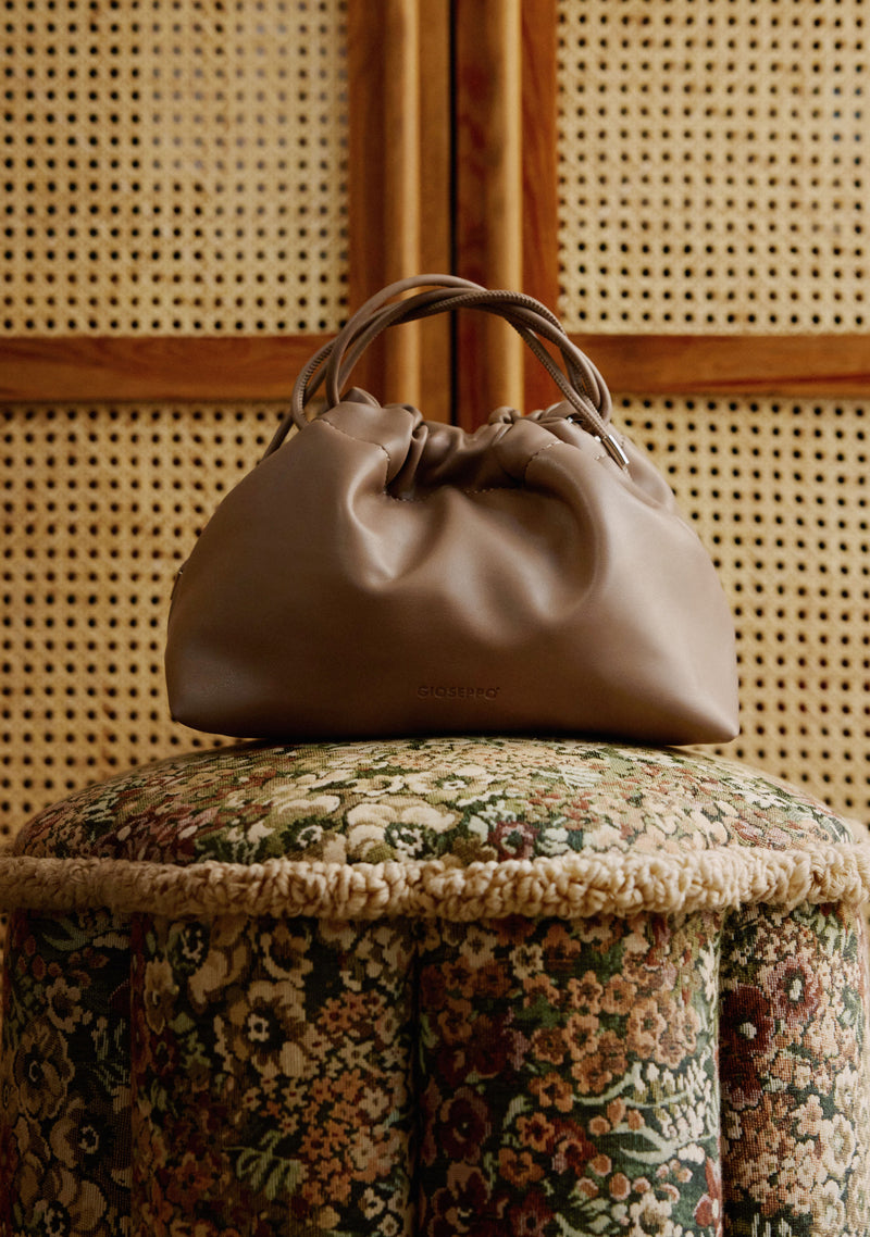 TAUPE BUCKET BAG