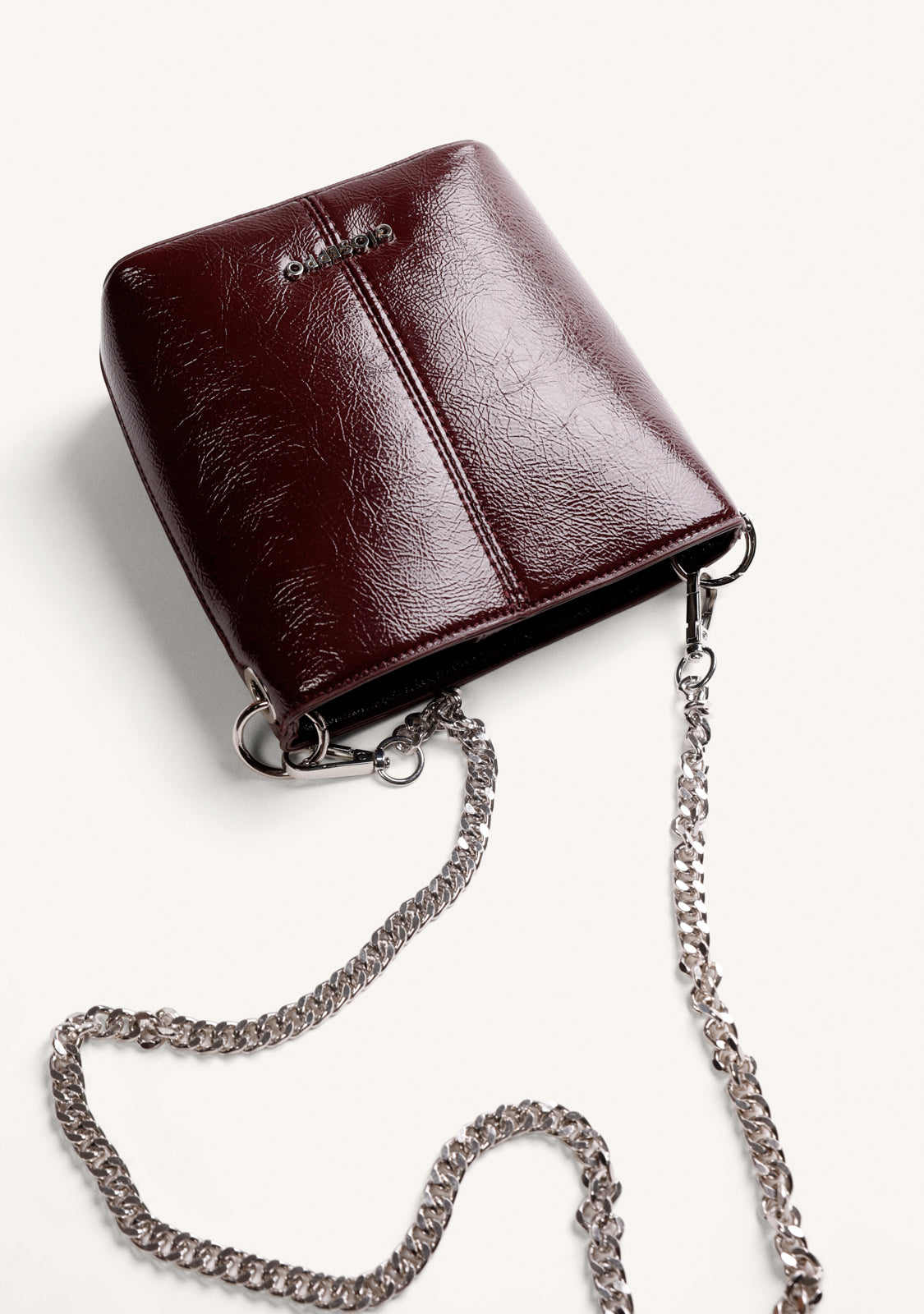 BOLSO BUCKET BURDEOS