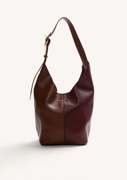 BOLSO MAXI BUCKET MARRÓN Y MORADO
