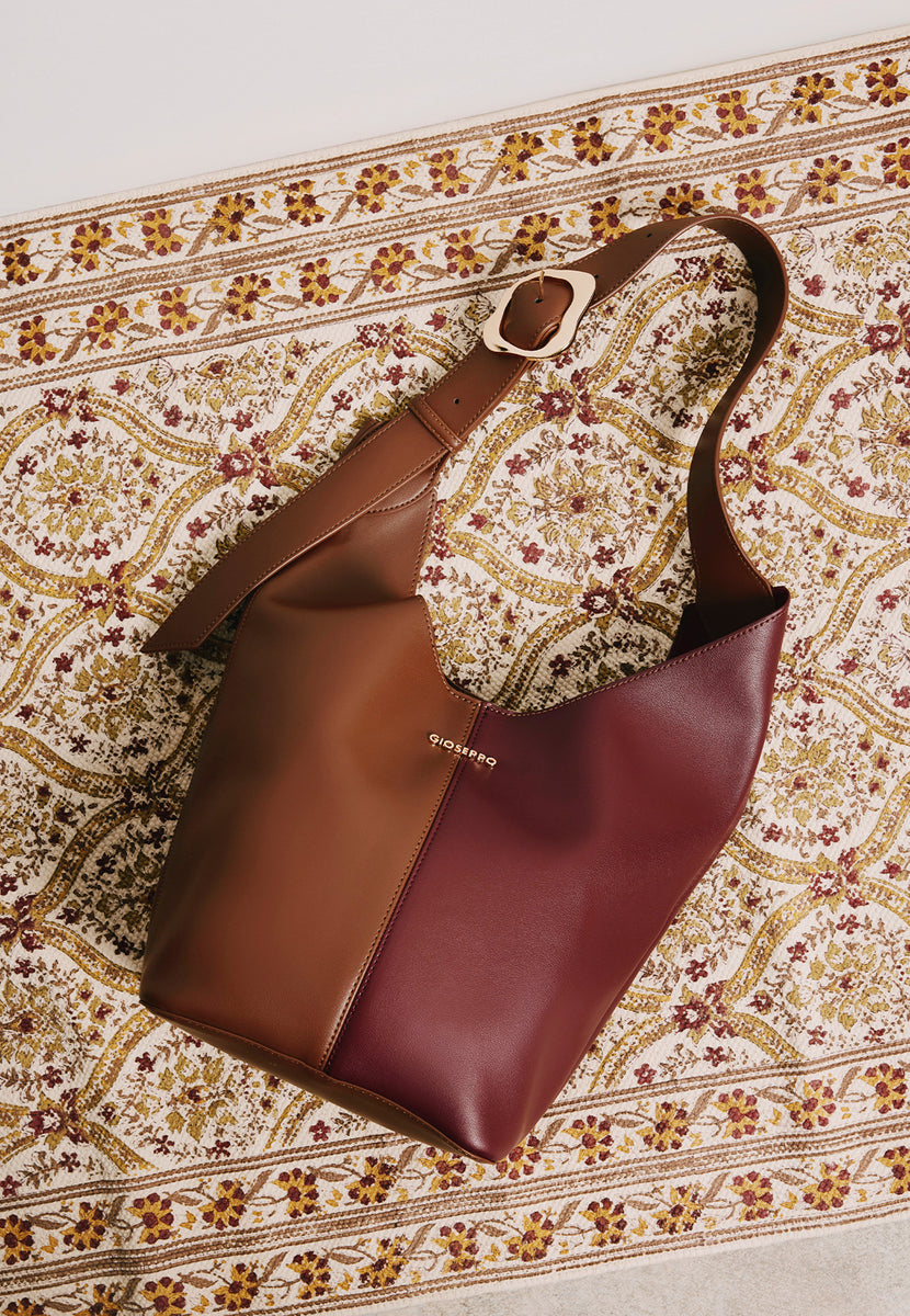 BOLSO MAXI BUCKET MARRÓN Y MORADO