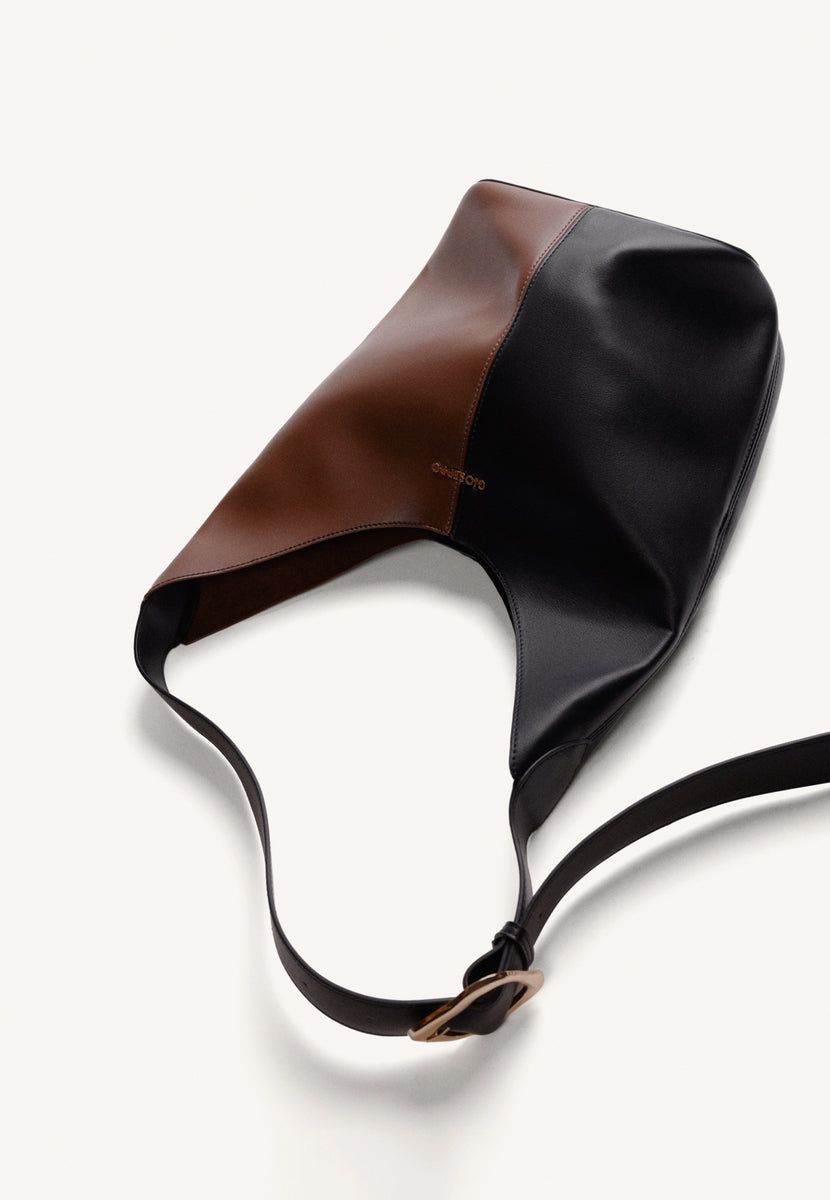 BOLSO MAXI BUCKET NEGRO Y MARRÓN