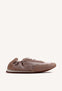 BASKETS TAUPE EN CUIR ET SATIN