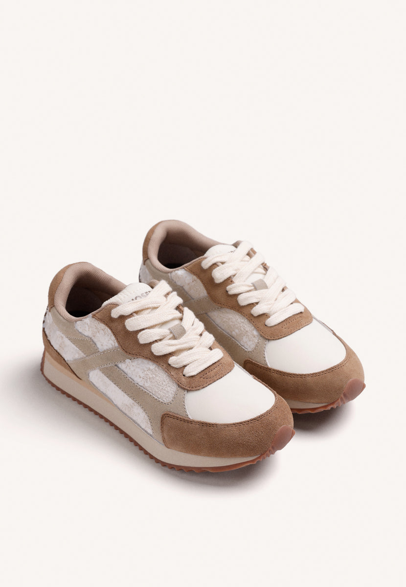 ZAPATILLAS CREMA PIEL BRILLO