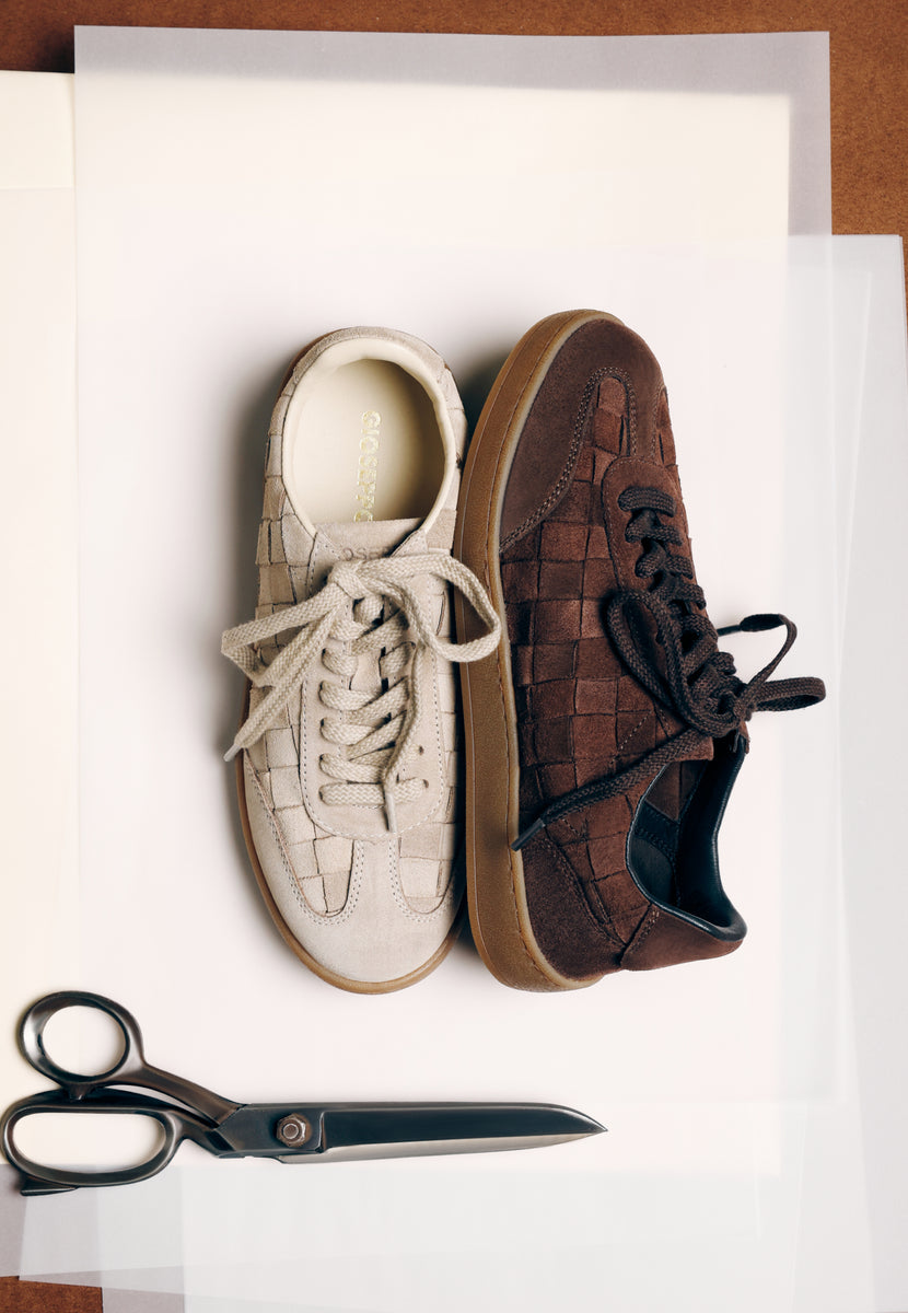 BEIGE LEATHER SNEAKERS