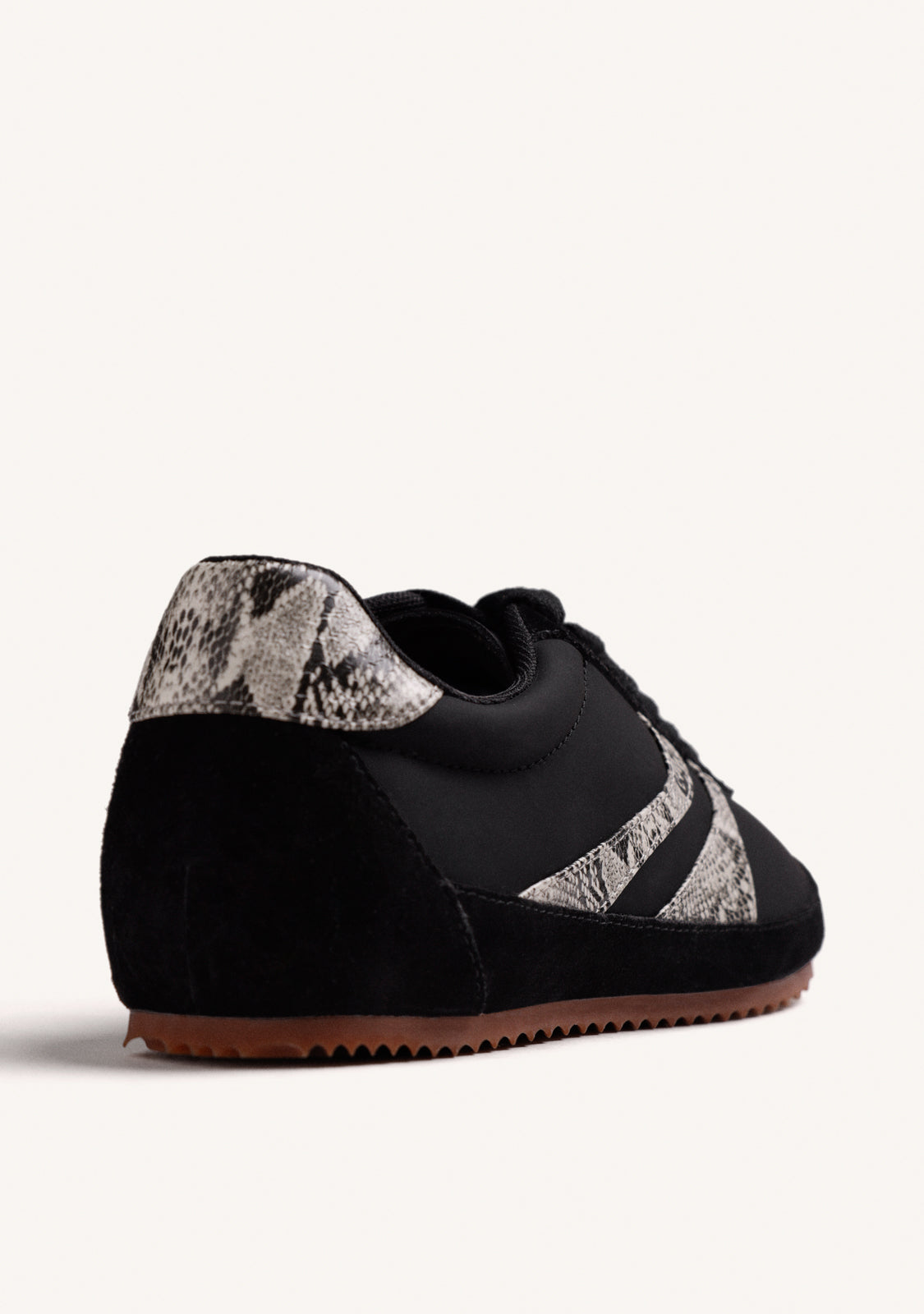 BLACK LEATHER SNEAKERS