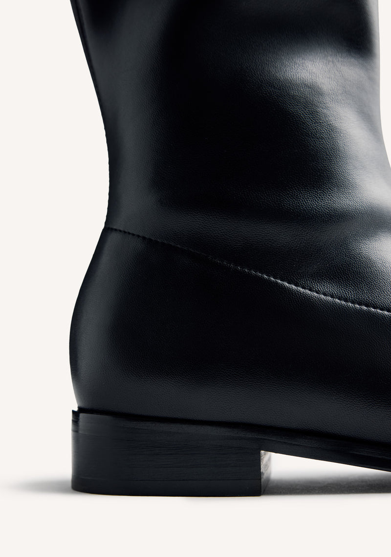 BLACK ELASTIC HIGH BOOTS