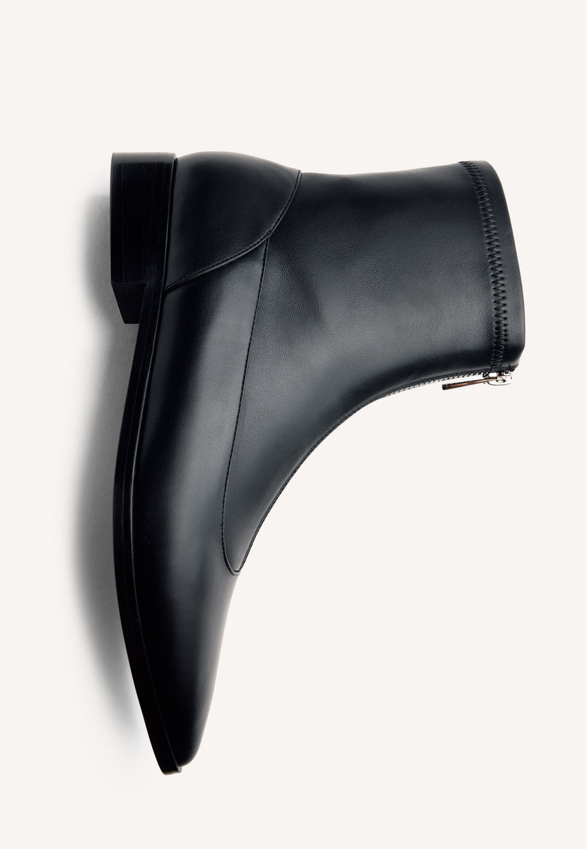 BOTINS ELÁSTICOS PRETOS COM FECHO DE CORRER