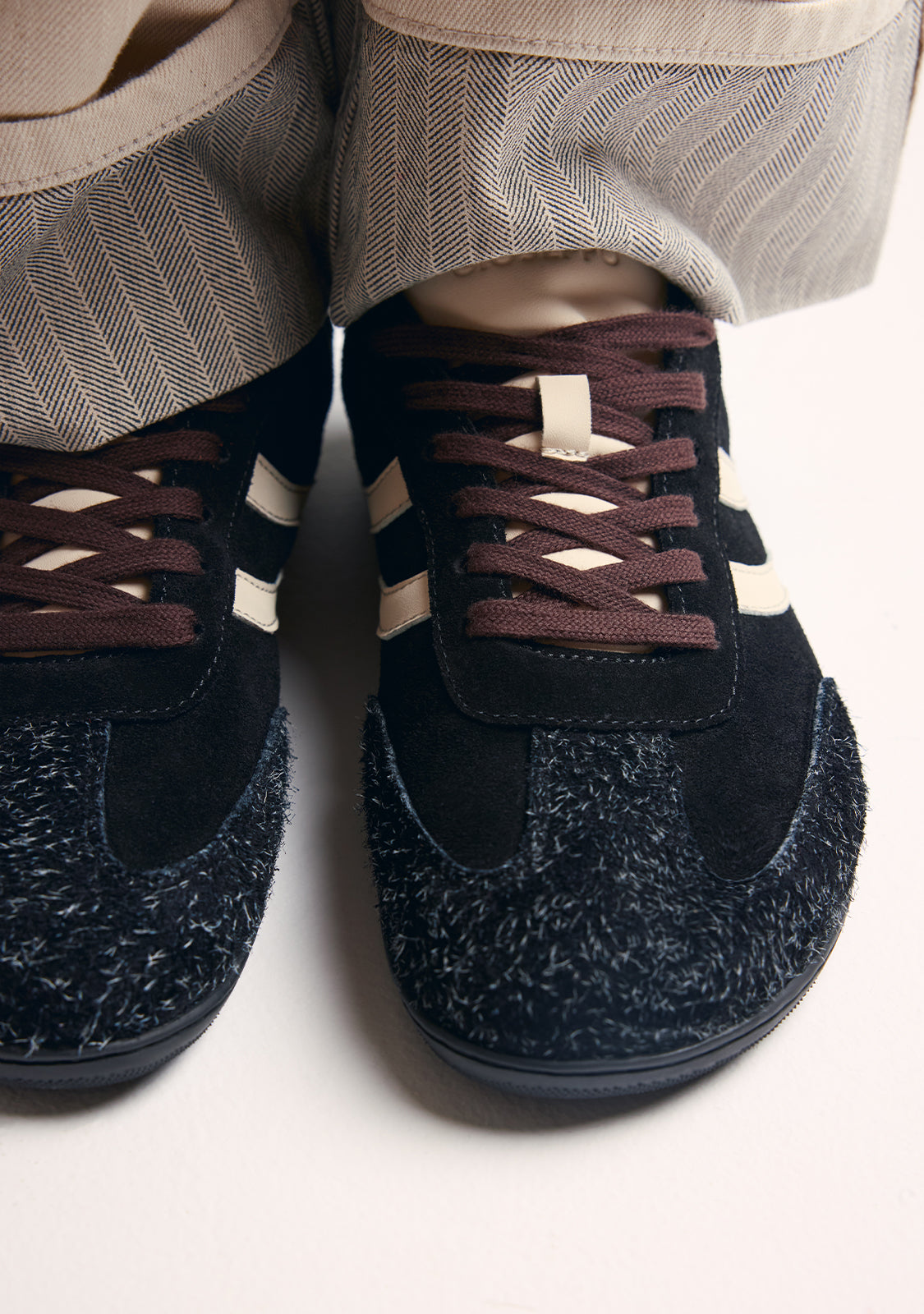 BLACK BAREFOOT LEATHER SNEAKERS