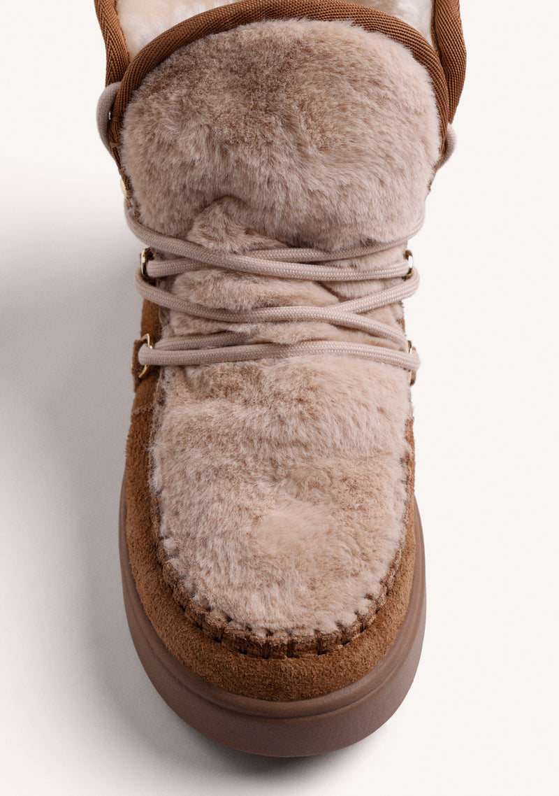 BROWN SUEDE APRÈS SKI STYLE BOOTS