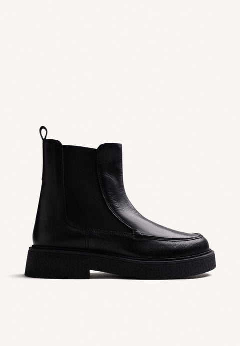 BLACK CHELSEA LEATHER ANKLE BOOTS