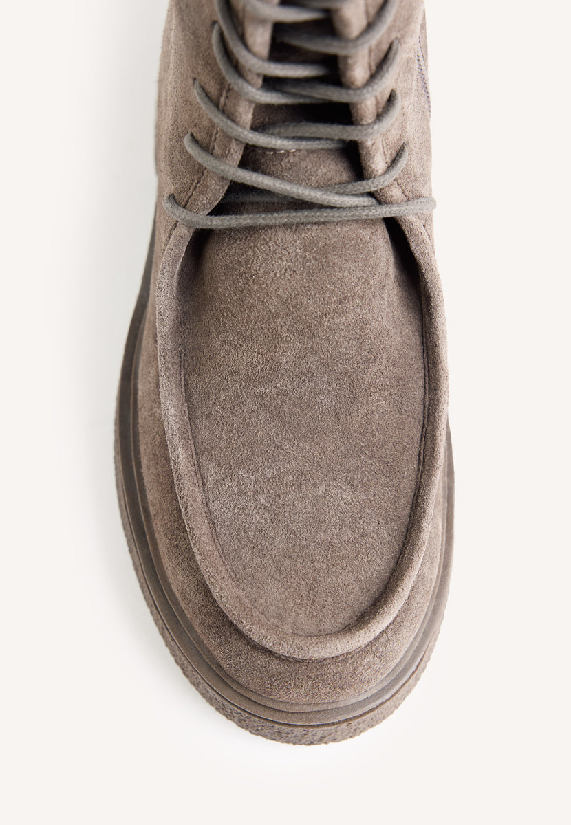 STIVALI TAUPE STILE MILITARE IN PELLE