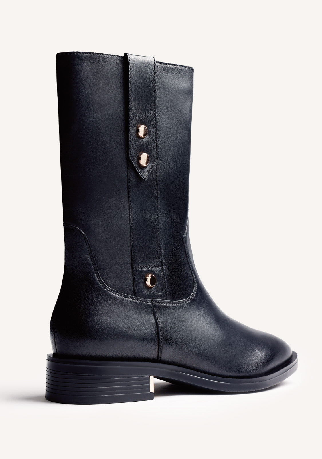BLACK LEATHER BOOTS