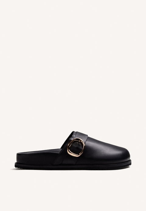 BLACK LEATHER CLOGS WITH BUCKLE