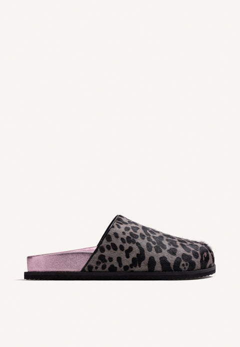 ANIMAL PRINT LEATHER CLOGS WITH BUCKLE