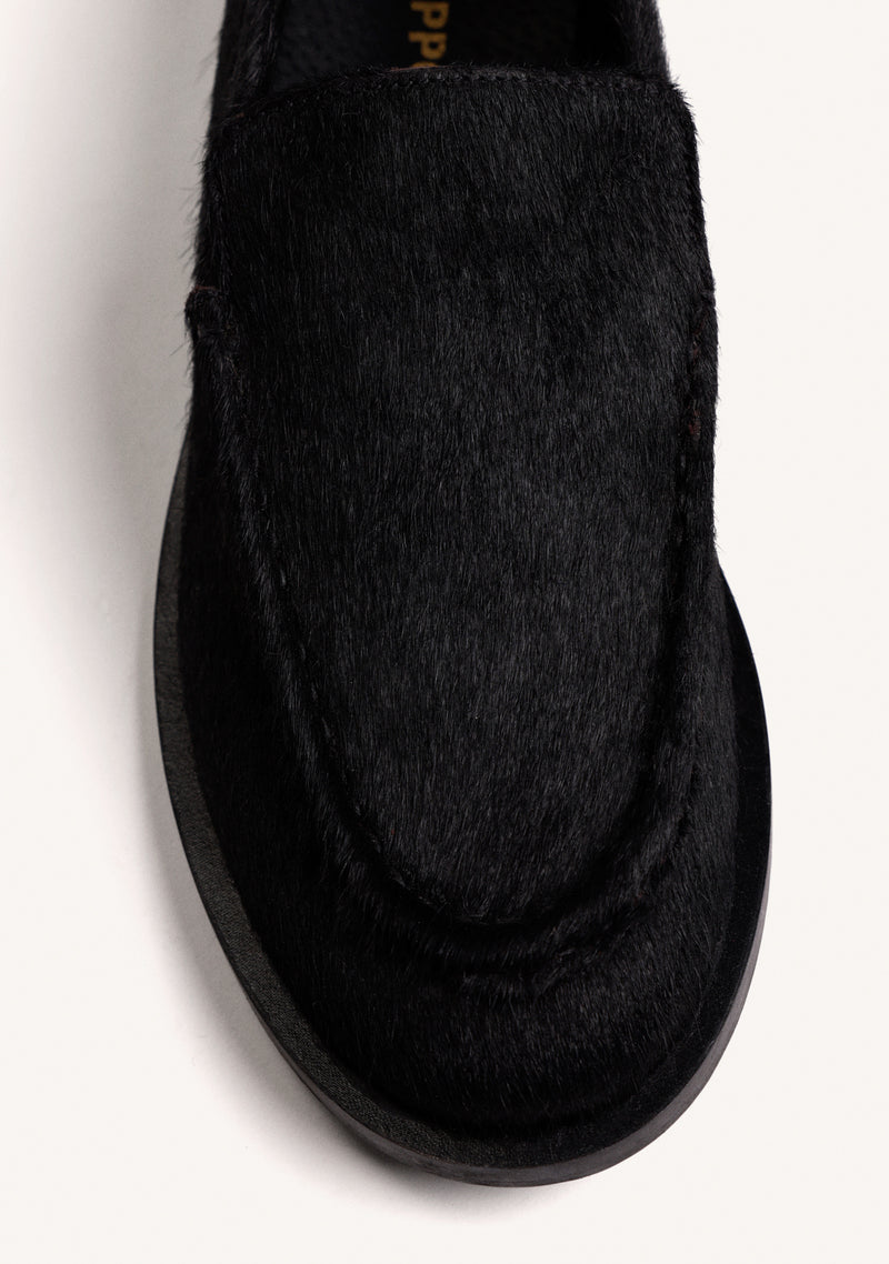 BLACK LEATHER LOAFERS
