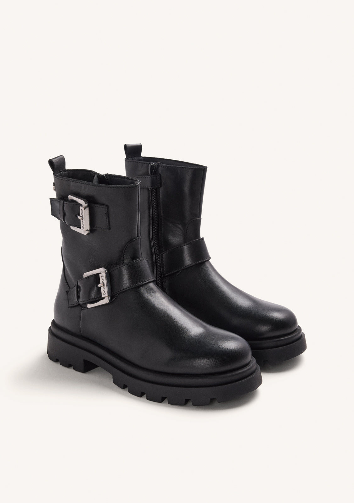 LEATHER BOOTS WITH ZIPPER