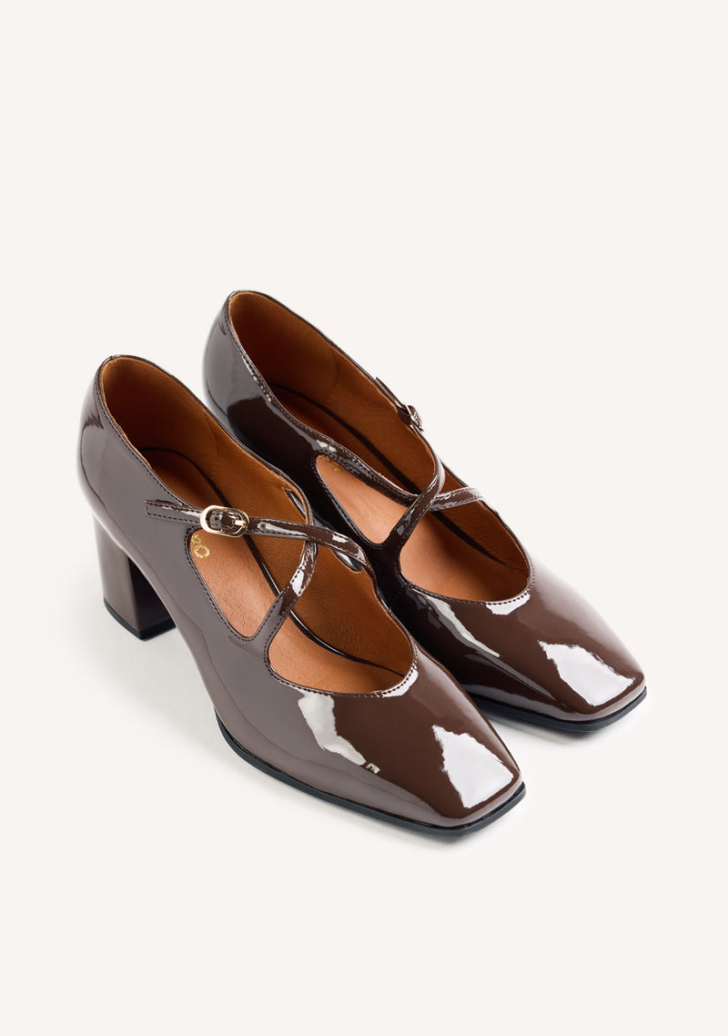 BROWN PATENT EFFECT HEEL SHOES