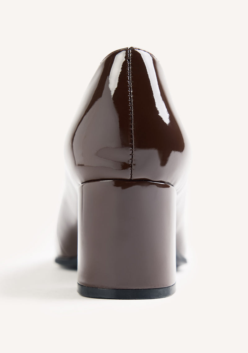 BROWN PATENT EFFECT HEEL SHOES