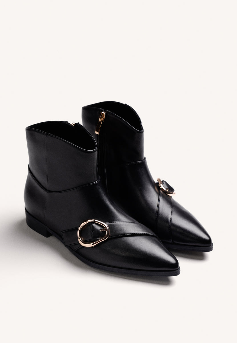 BOTAS NEGRO ELÁSTICAS HEBILLA
