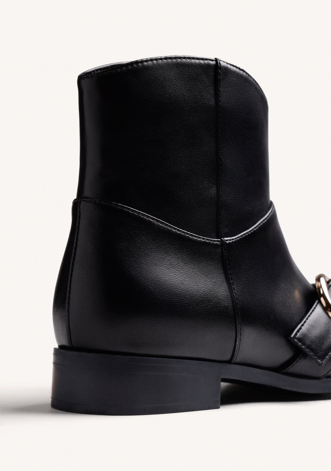 BLACK ELASTIC BUCKLE BOOTS