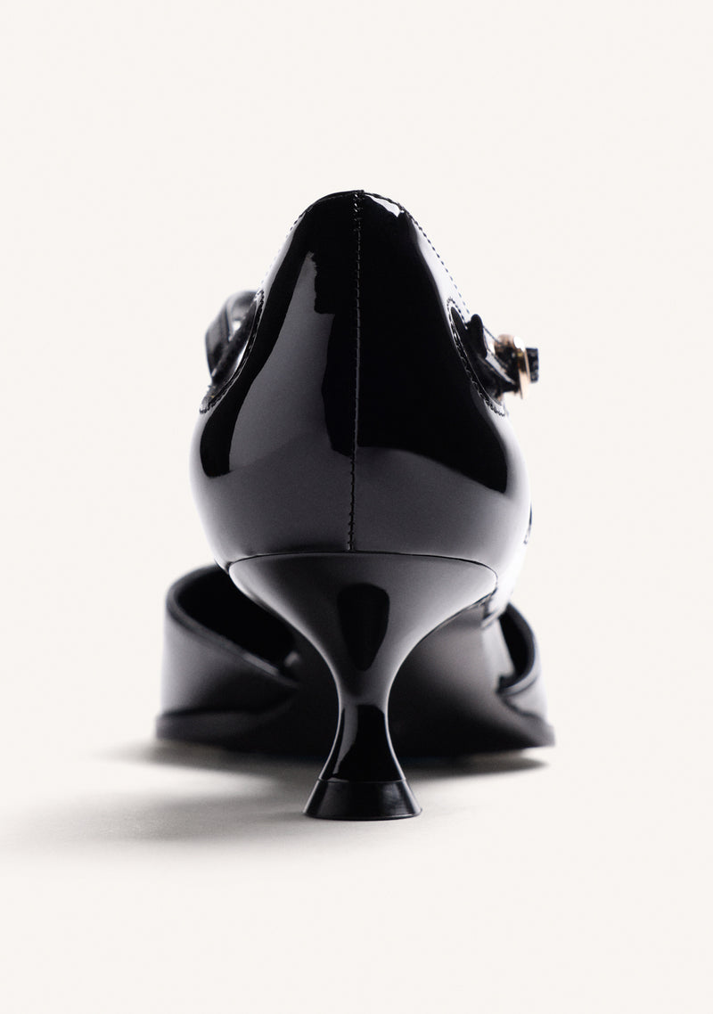 BLACK HEEL SHOES