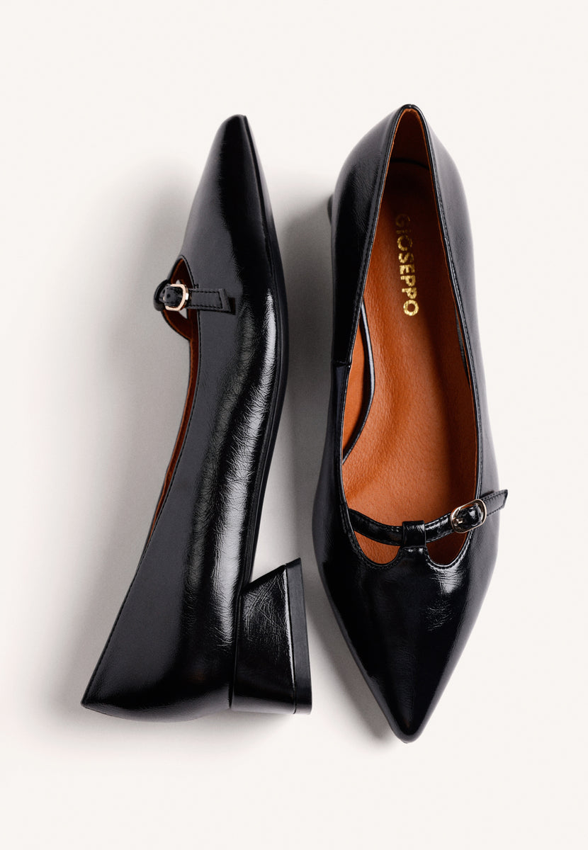 SCARPE CON TACCO NERE EFFETTO VERNICE