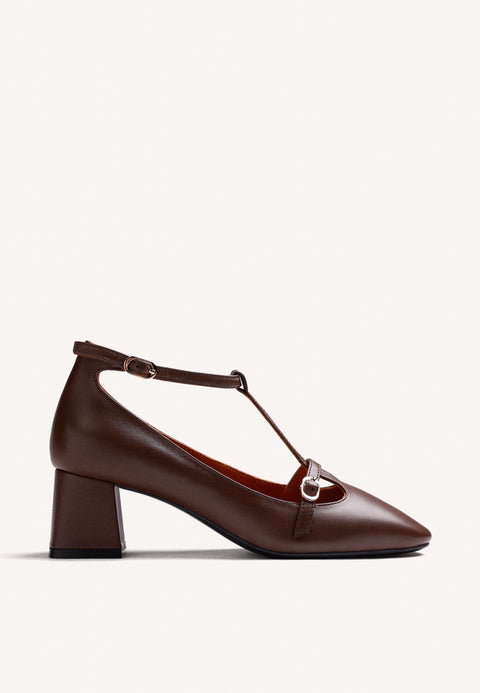 BROWN HEEL SHOES