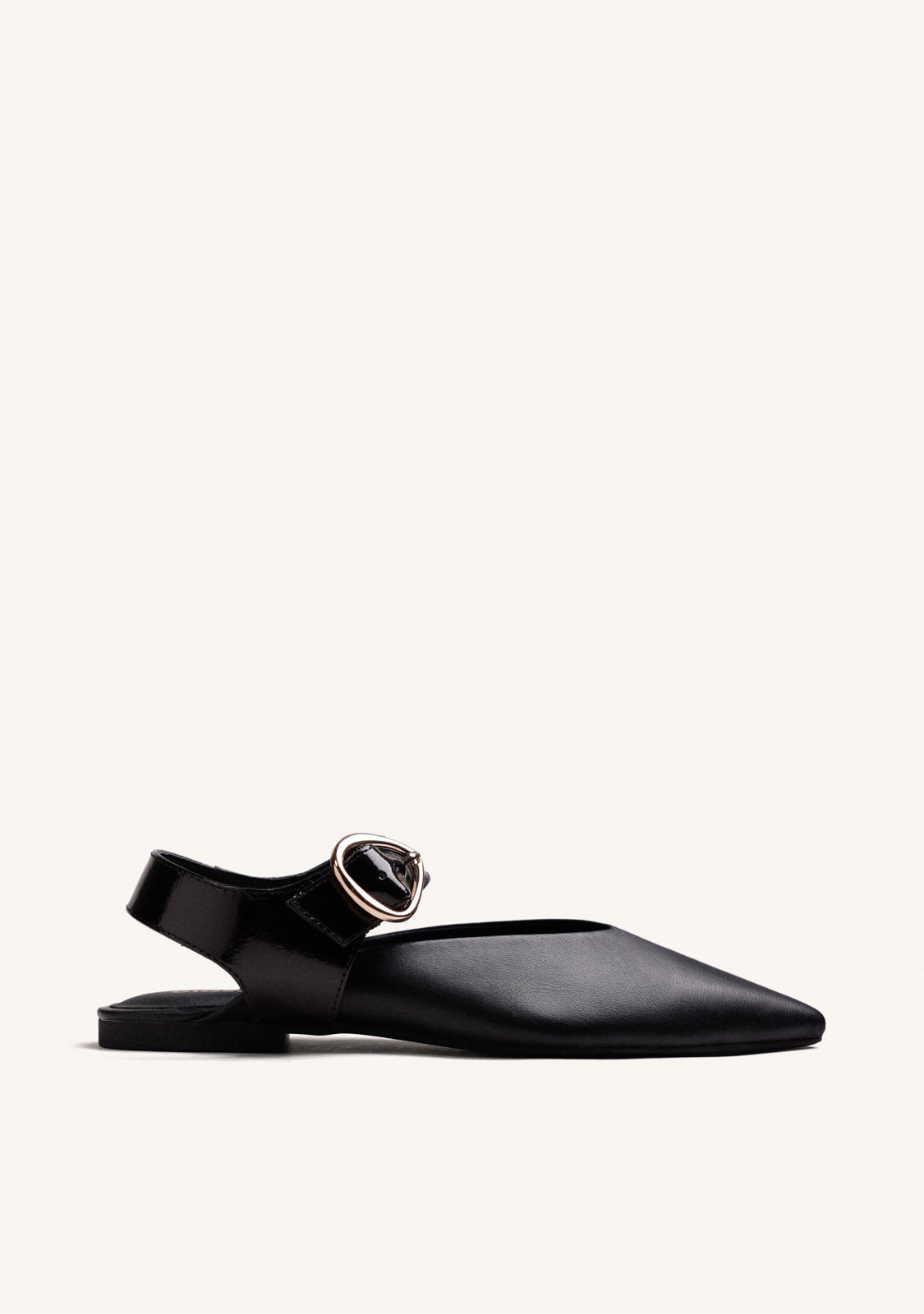 BLACK LEATHER BACKLESS BALLET FLATS