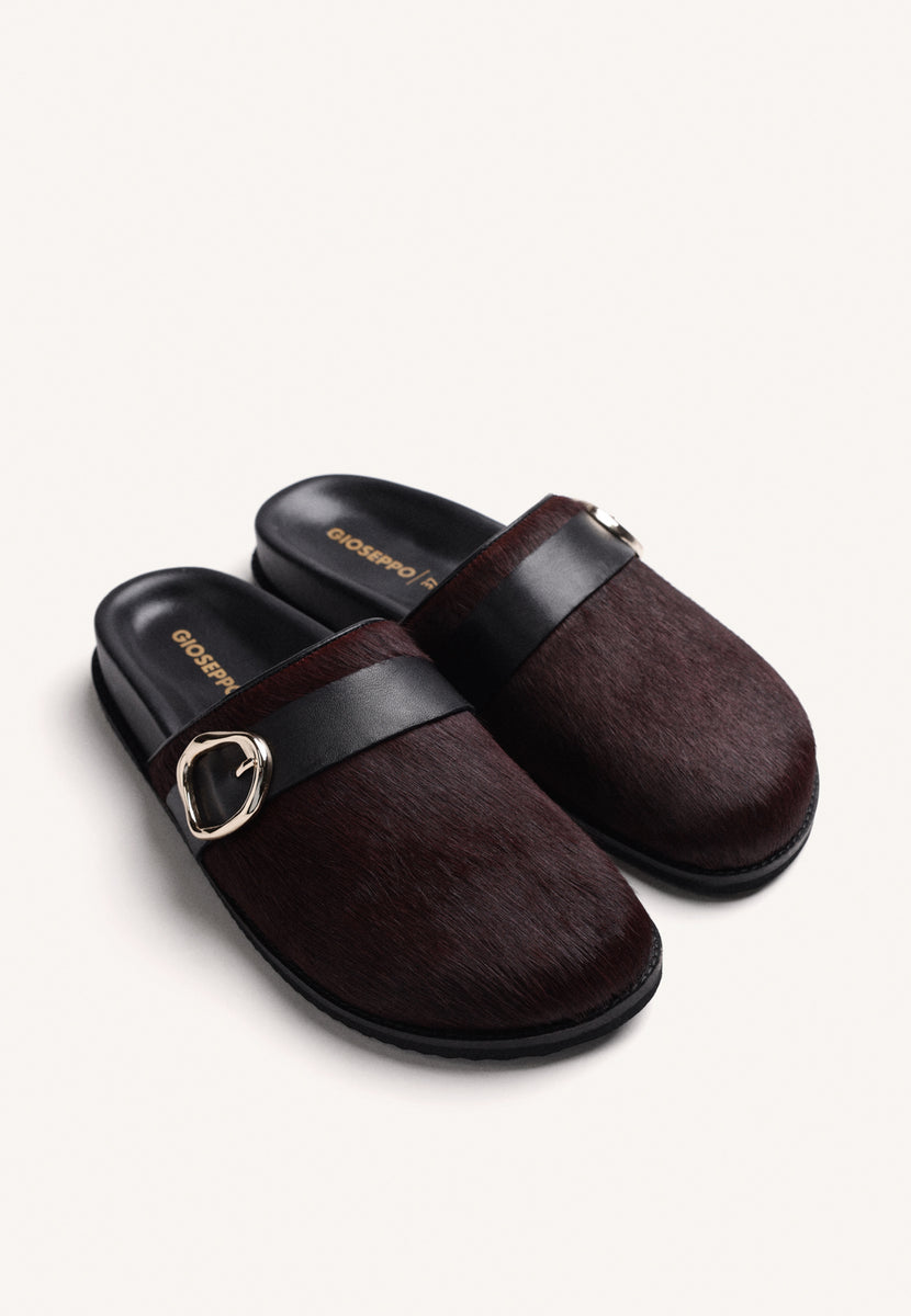 BURGUNDY LEATHER CLOGS WITH BUCKLE