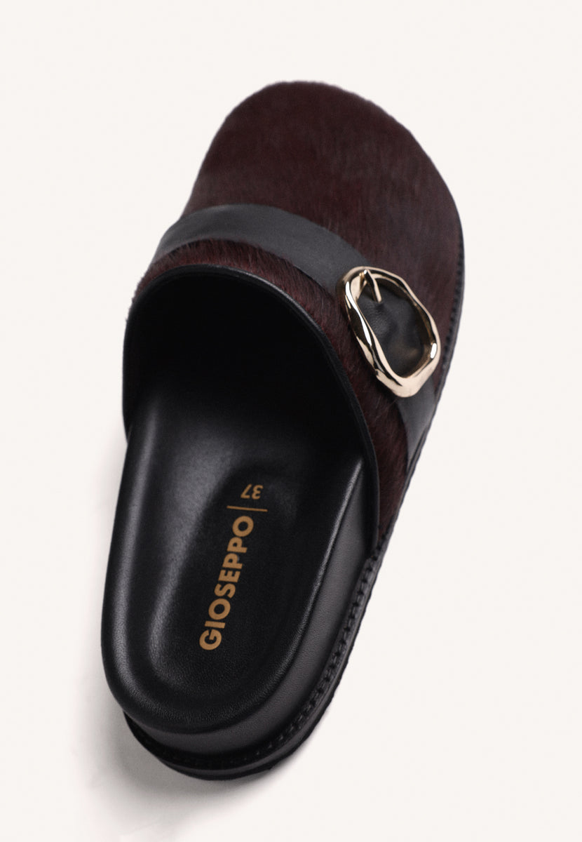 BURGUNDY LEATHER CLOGS WITH BUCKLE